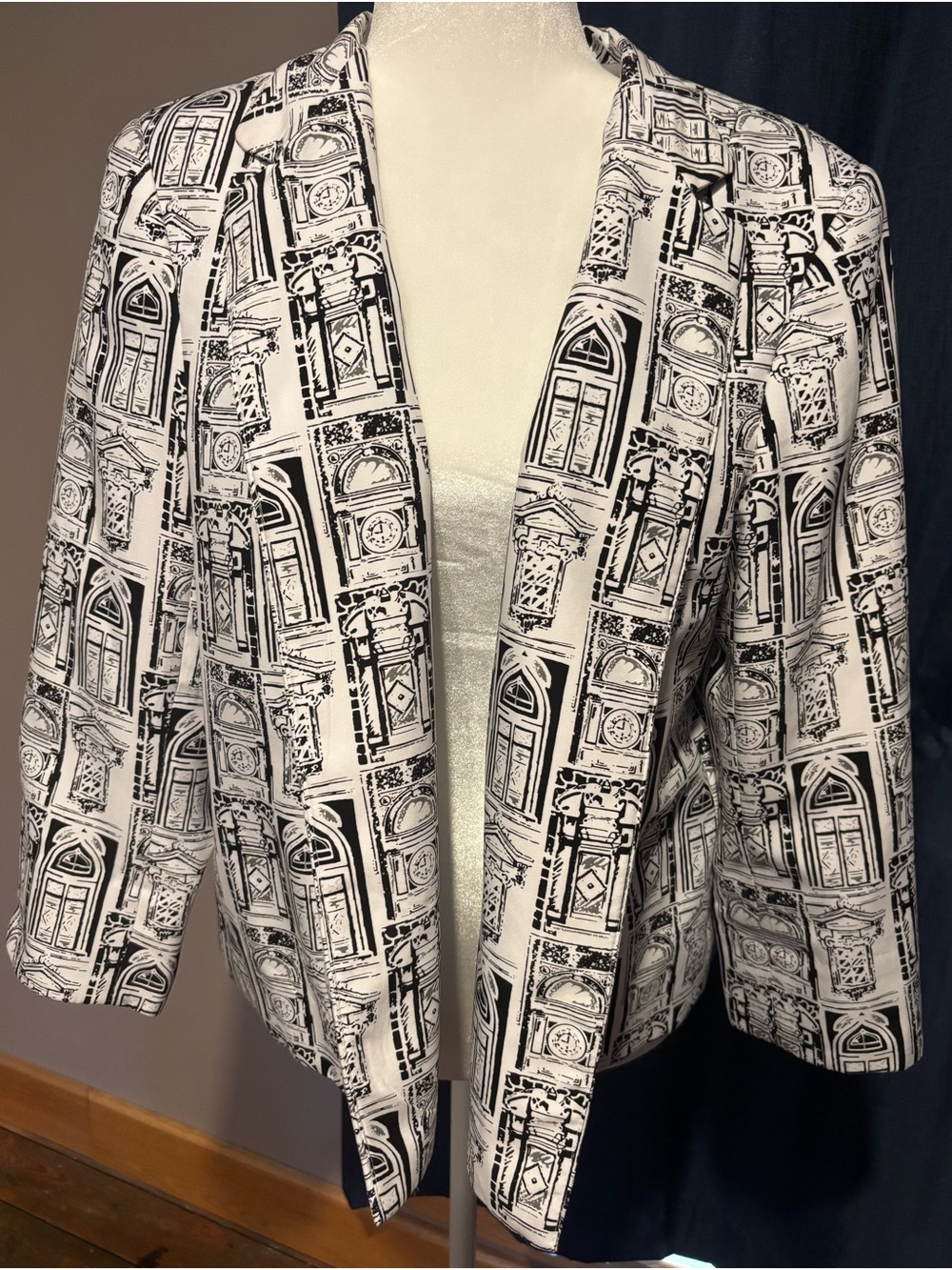 Alia Black and White Architectural Print Open Blazer